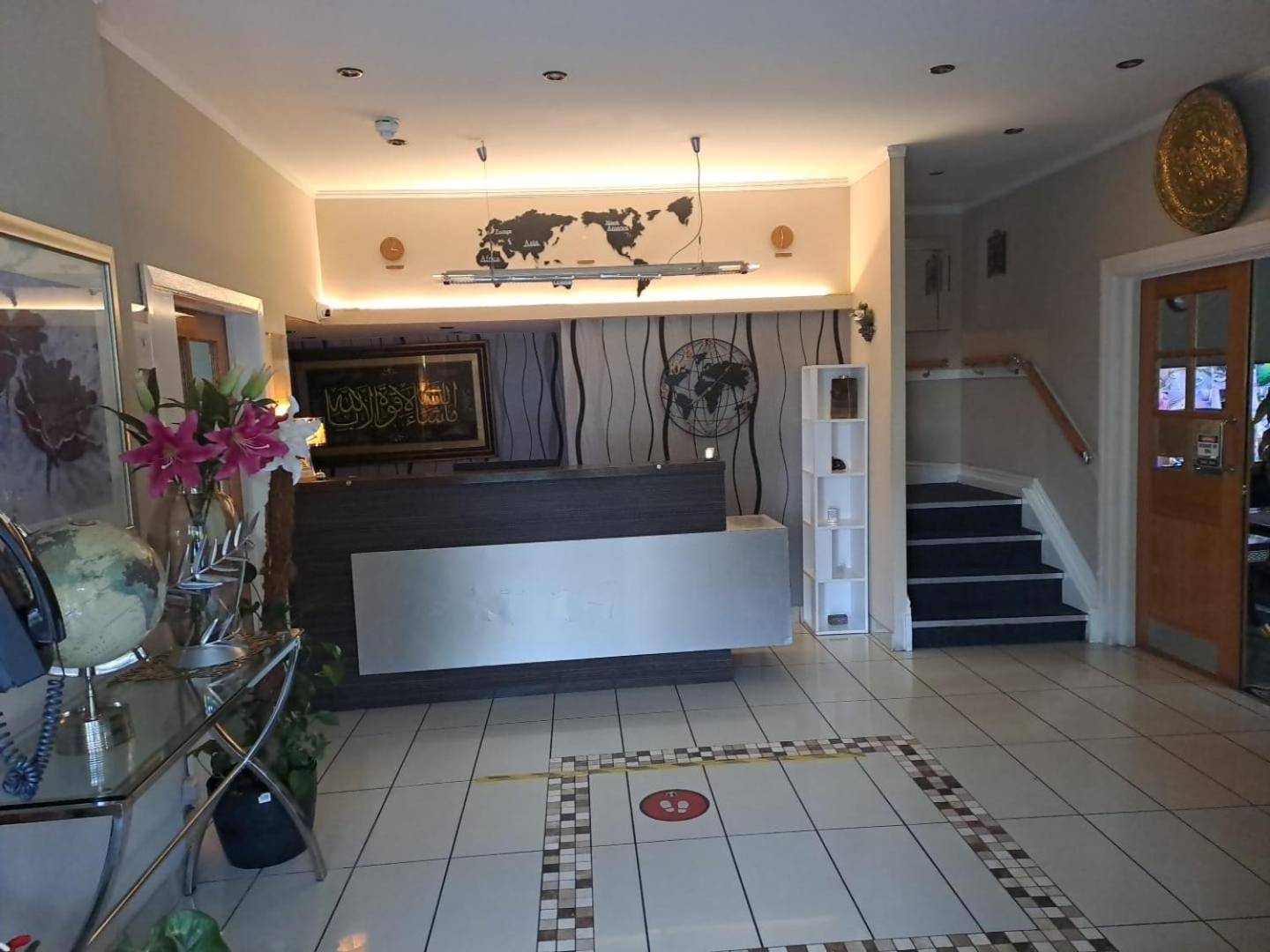 Park Crescent Hotel — Photos 2